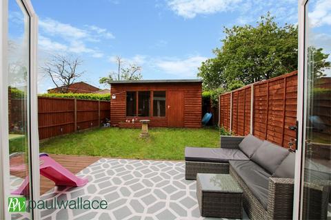 28 Glamis Close, Cheshunt, Waltham Cross, EN7 6JB