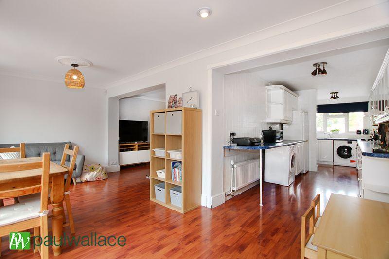 Lounge/Dining/Kitchen