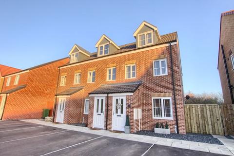 3 bedroom semi-detached house to rent, Maiden Way, Ingleby Barwick