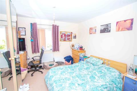28 Cornfield Way, North Tawton, EX20 2FB
