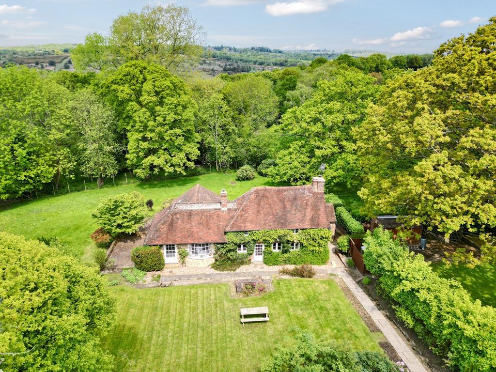 Crowborough Road, Nutley 4 bed detached house £1,300,000