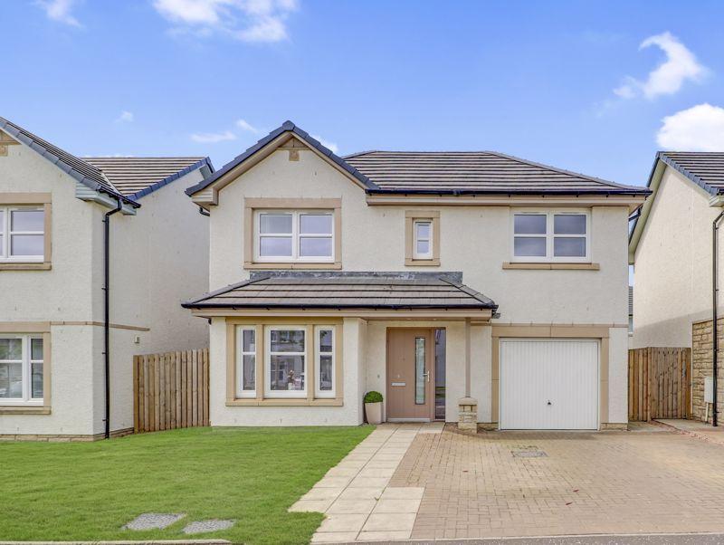 5 James Young Avenue, Uphall Station 3 bed detached house £295,000