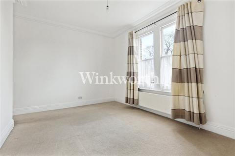 undefined, Park Avenue, London, N13