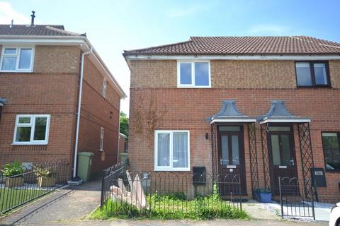 2 bedroom end of terrace house to rent, Emerson Valley, Milton Keynes MK4