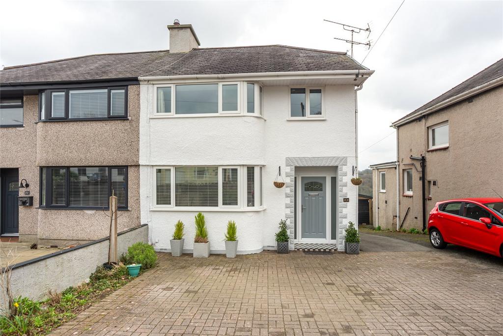 Ffordd Penrhos, Bangor, Gwynedd, LL57 3 bed semidetached house for sale £250,000