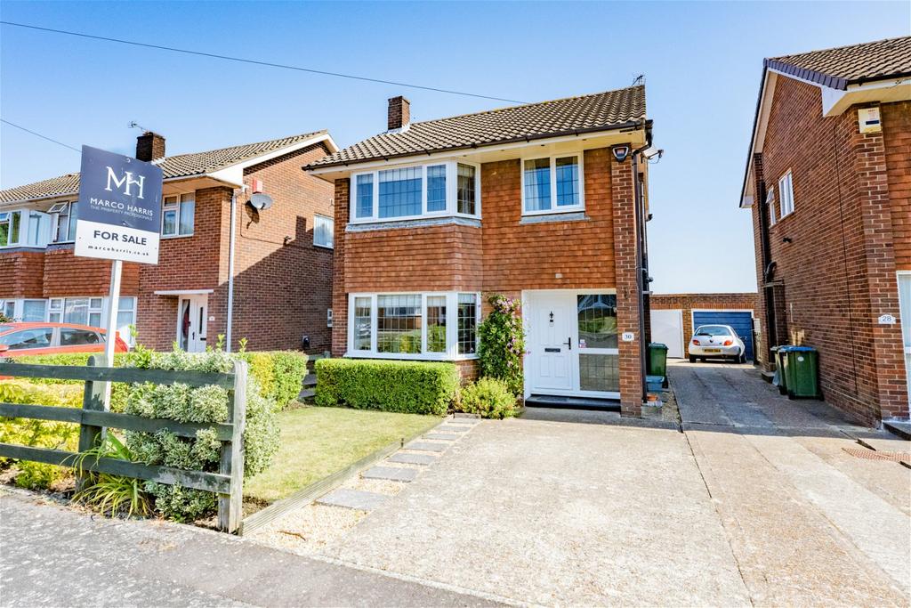 St. Francis Avenue, Southampton SO18 3 bed detached house for sale £