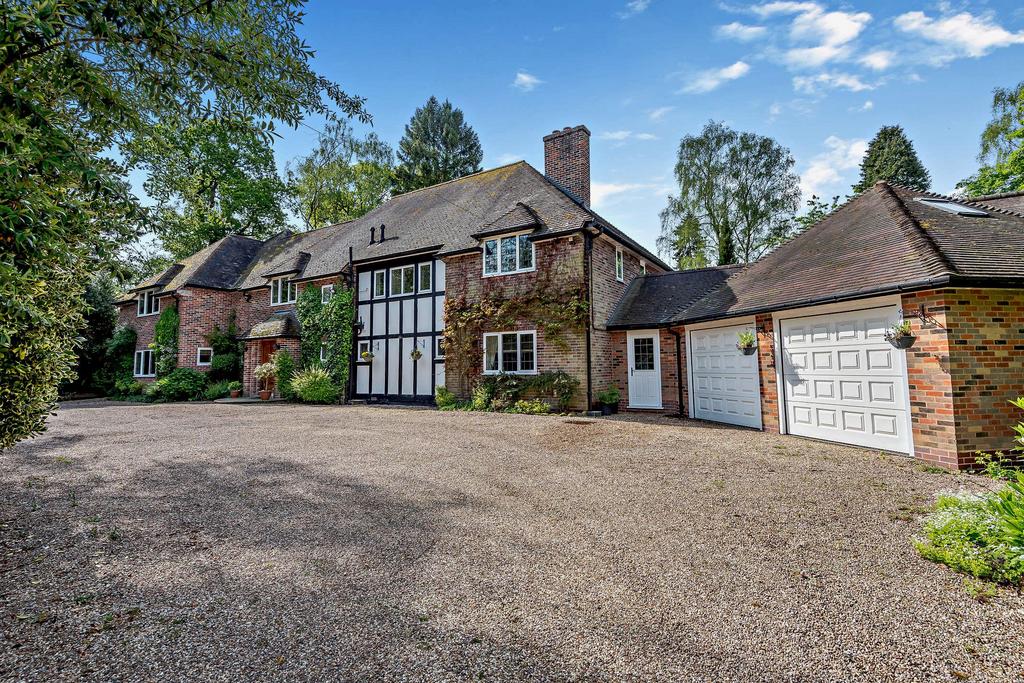 Keepers Road, Sutton Coldfield, Staffordshire, B74 5 bed detached house