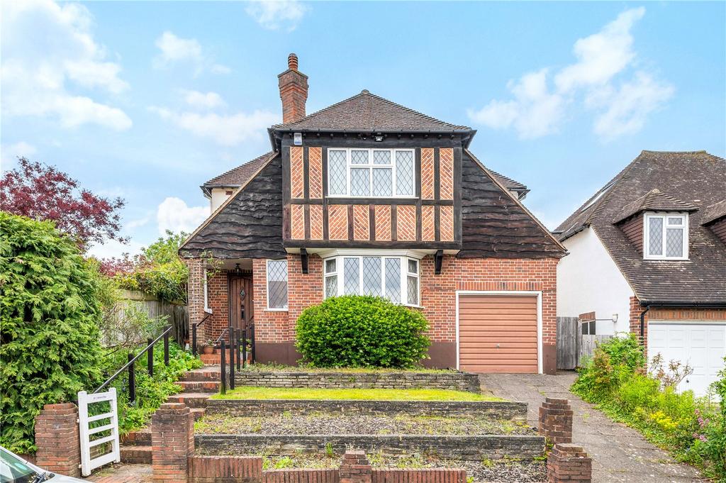 Holland Way, Hayes, Kent, BR2 4 bed detached house for sale £1,000,000