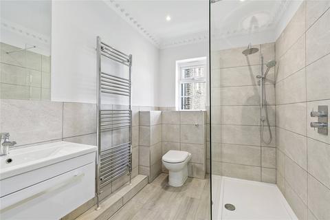 31 Lawn Crescent, Richmond, TW9 3NS