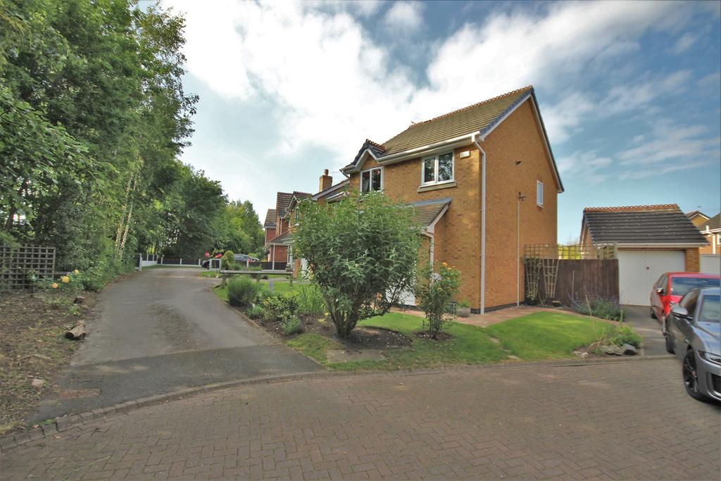 Foxley Heath, Widnes, WA8 3 bed detached house £265,000