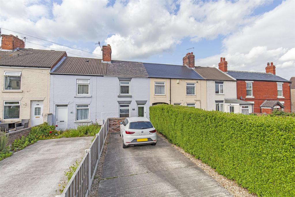 Ringwood Road, Brimington, Chesterfield 2 bed terraced house for sale