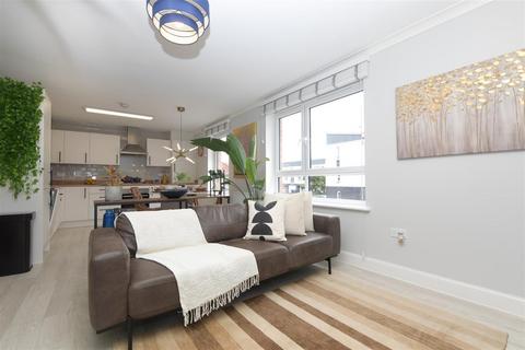 2 bedroom flat for sale - Redshank Way, Renfrew