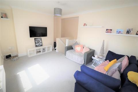 3 bedroom apartment for sale - High Street, Wootton, Northampton