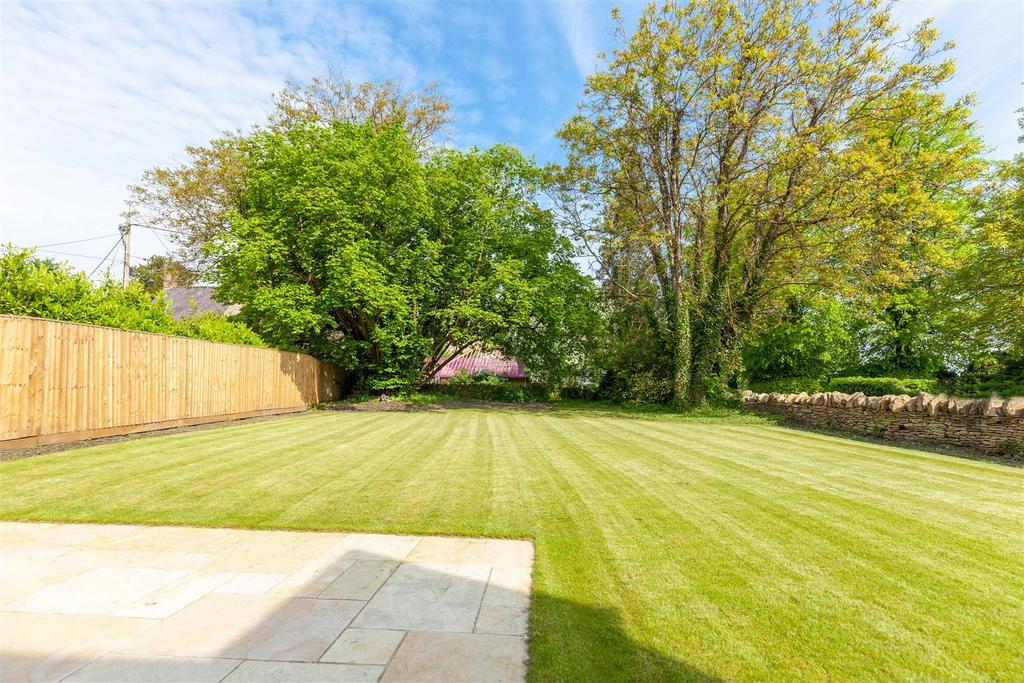 Garden 2.jpg