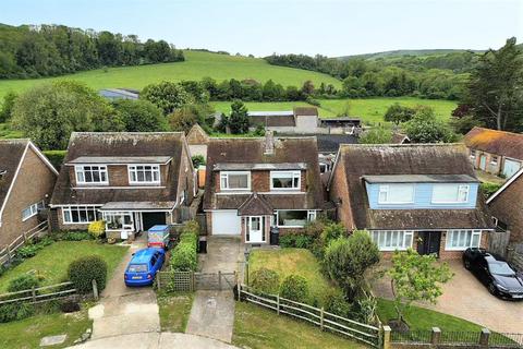 3 bedroom detached house for sale, Filching Close, Wannock