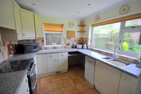 10 Filching Close, Polegate, BN26 5NU