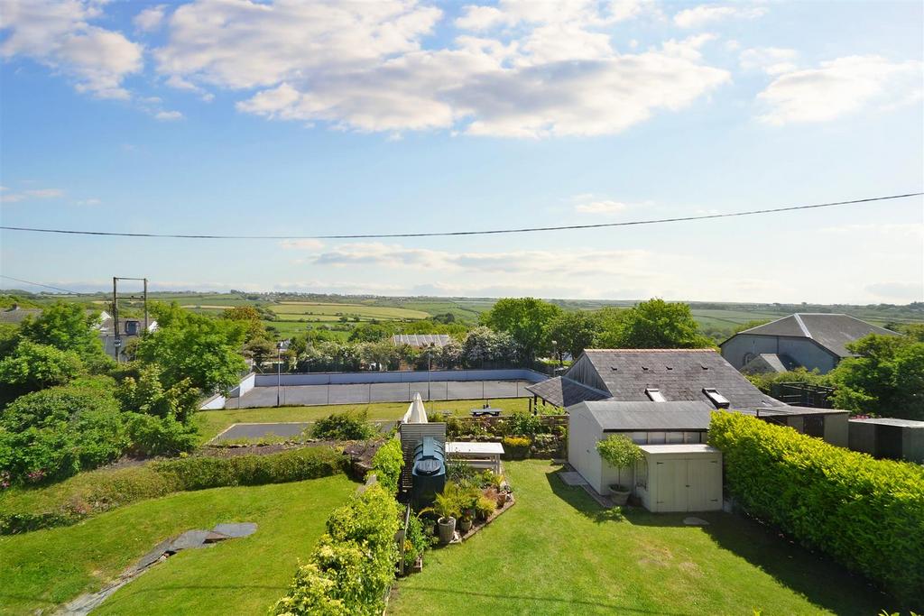 Abercastle Road, Trefin, Haverfordwest 3 bed semidetached house for