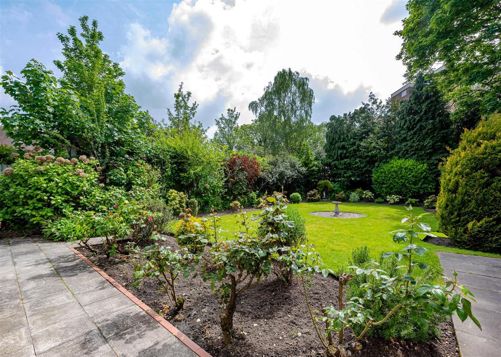 23 Park Road West, Wolverhampton 4 bed detached house £399,950