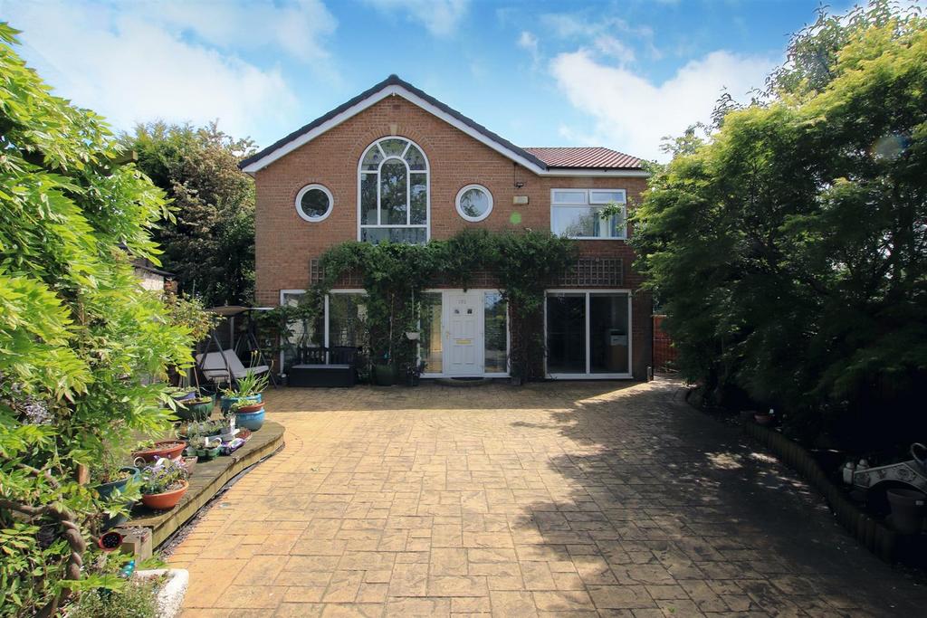 Grove Lane, Timperley 5 bed detached house for sale £825,000