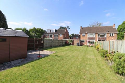 90 Montague Road, Warwick, CV34 5LL