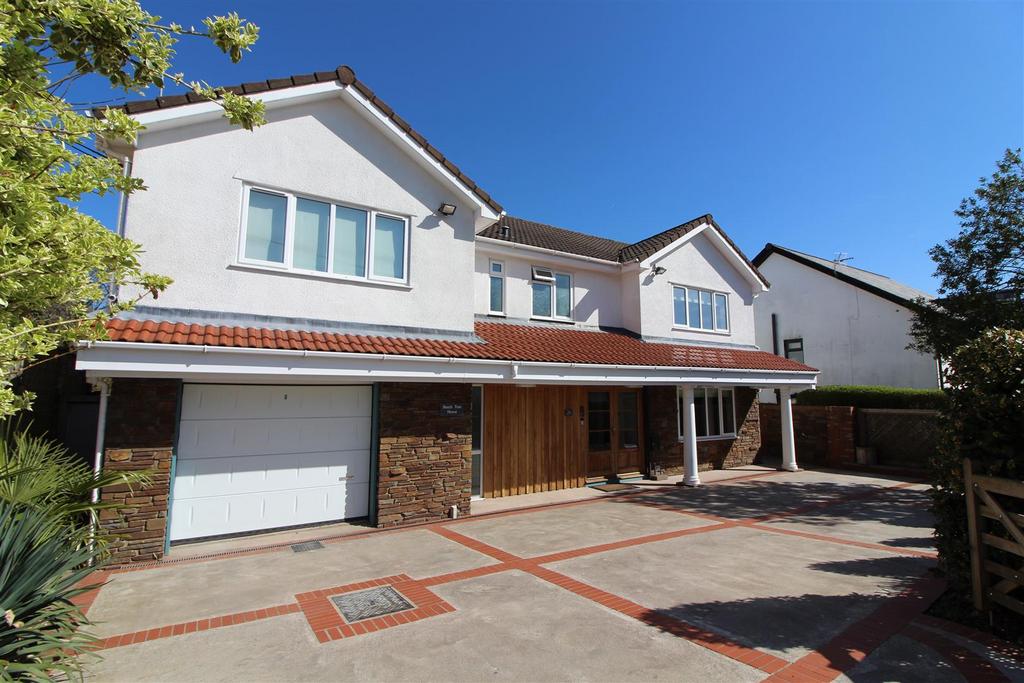Sunnybank Road, Blackwood NP12 5 bed detached house for sale £520,000
