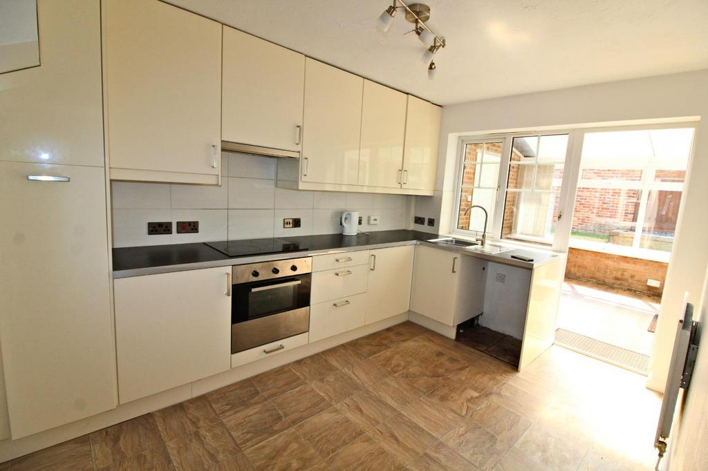 Parc Bryn, Blackwood NP12 4 bed detached house for sale £335,000