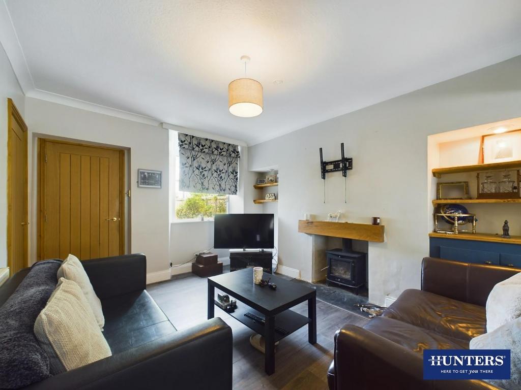 Queen Katherine Street, Kendal 3 bed end of terrace house £284,000