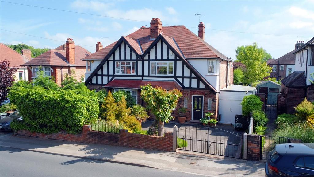 Cator Lane, Beeston, Nottingham 3 bed semidetached house for sale £