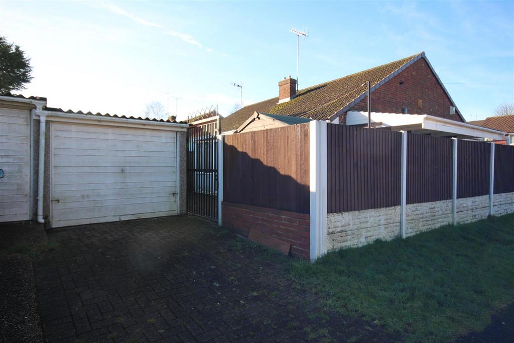 Garage &amp; Driveway.JPG