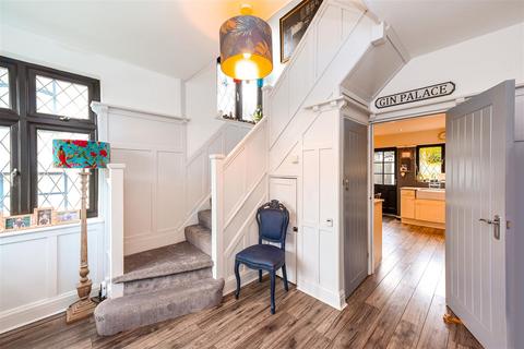 23 Mount Echo Drive, London, E4 7LA