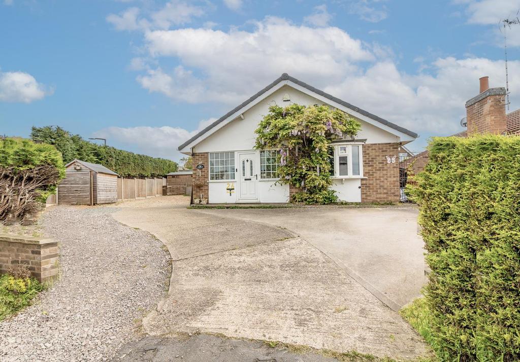 Main Road, Cotgrave, Nottingham 3 bed detached bungalow for sale £300,000