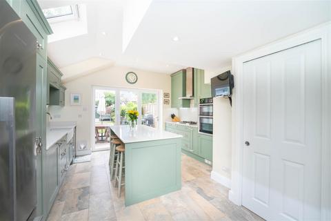 64 Enfield Road, Brentford, TW8 9PB