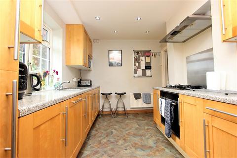 54 Fir Tree Road, Banstead, SM7 1NQ