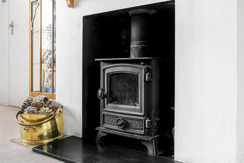 6 Foxdells, Birch Green, Hertford, SG14 2LS