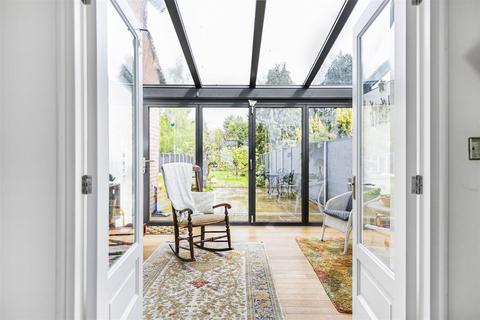 6 Foxdells, Birch Green, Hertford, SG14 2LS
