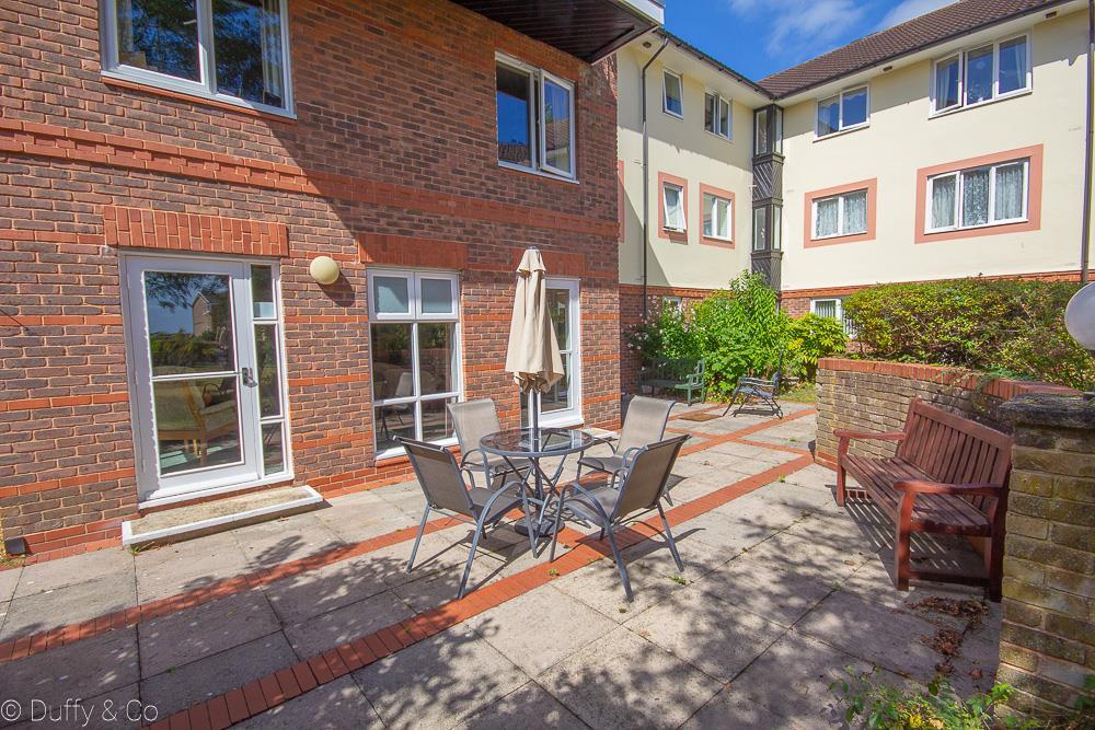 Church Road, Haywards Heath 1 bed retirement property £1,350 pcm (£