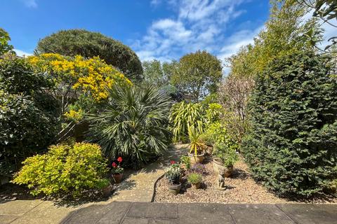 2 bedroom end of terrace house for sale, Beechlands Close, East Preston, West Sussex