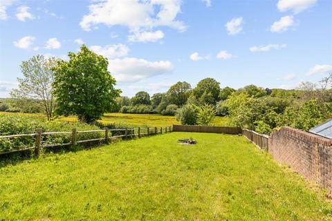 Lines Farm Barn Parrock Lane, Colemans Hatch, Hartfield, TN7 4HT