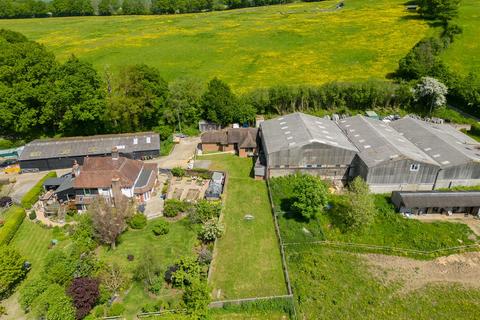 Lines Farm Barn Parrock Lane, Colemans Hatch, Hartfield, TN7 4HT