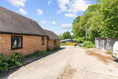 Lines Farm Barn Parrock Lane, Colemans Hatch, Hartfield, TN7 4HT