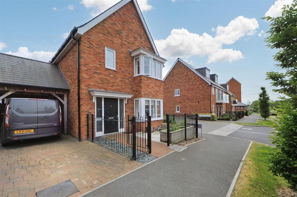 Greystone Square, Wouldham 3 bed detached house for sale £445,000