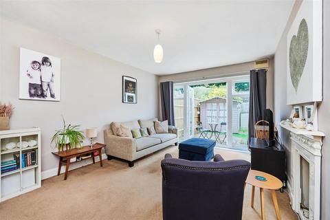 2 bedroom flat for sale, Stanley Road, East Sheen, SW14