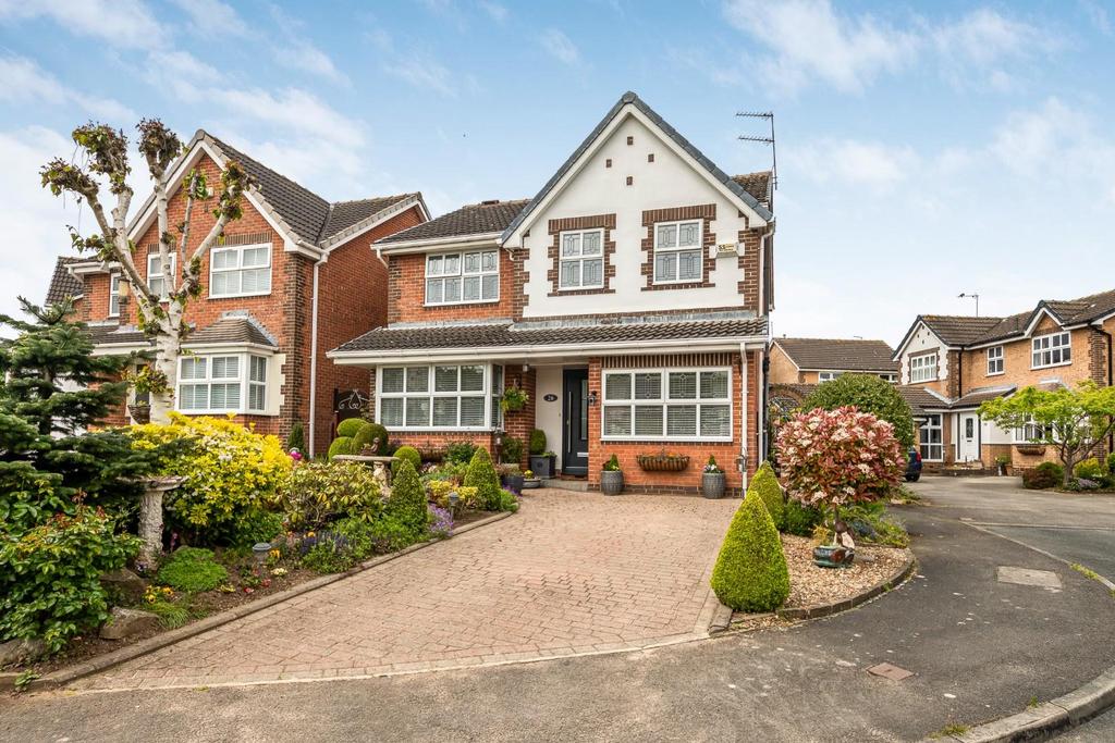 26, Poplars Way, Beverley, HU17 8PL 4 bed detached house £365,000