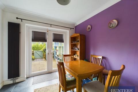3 bedroom end of terrace house for sale, Westover Road, Scarborough