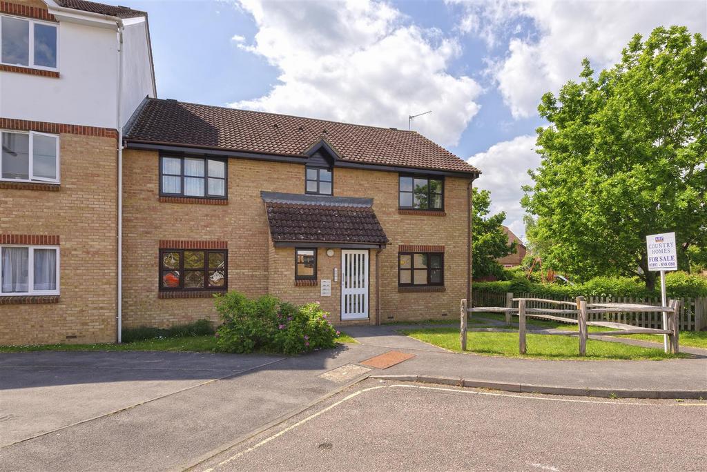 The Ridings, Paddock Wood, Tonbridge 1 bed flat for sale £204,950