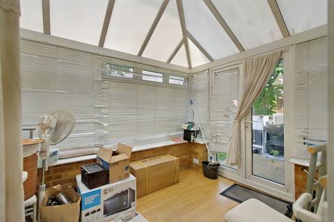 74 Birchdene Drive, London, SE28 8RP