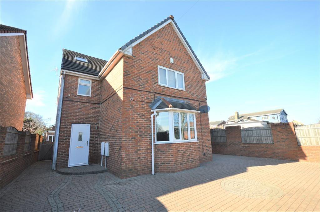 Ninelands Lane, Garforth, Leeds, LS25 6 bed detached house for sale £