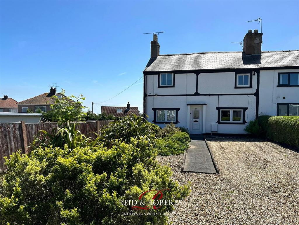 Pen Y Maes Road, Holywell 2 bed semidetached house for sale £170,000