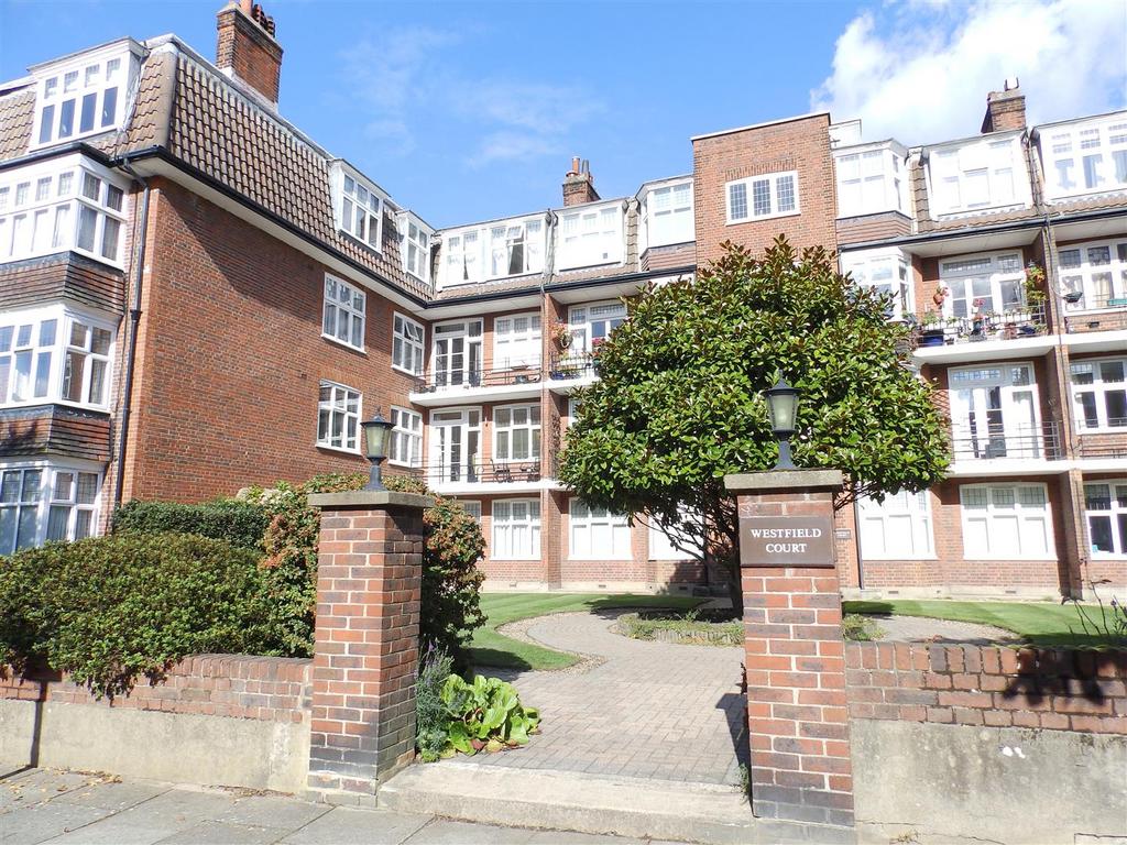 Westfield Court, Surbiton 1 bed flat £1,575 pcm (£363 pw)