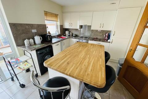 29 Daniel Road, Mancetter, Atherstone, CV9 1PA